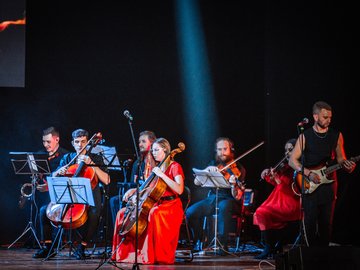 Premier Orchestra и солисты оперных театров Санкт-Петербурга. Симфонические рок-хиты