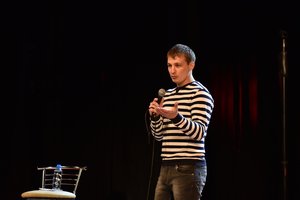 Stand-up в DeKas