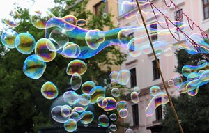 Шоу гигантских мыльных пузырей