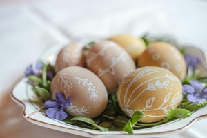 Декорирование яиц к Пасхе