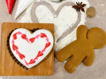 Выпечка и роспись пряников и экскурсия в музее