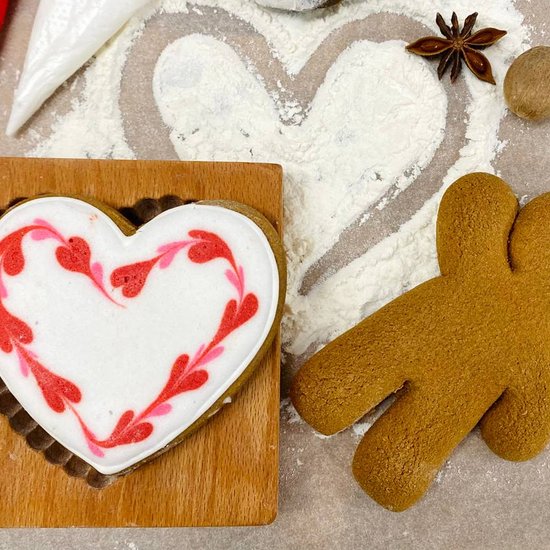 Выпечка и роспись пряников и экскурсия в музее