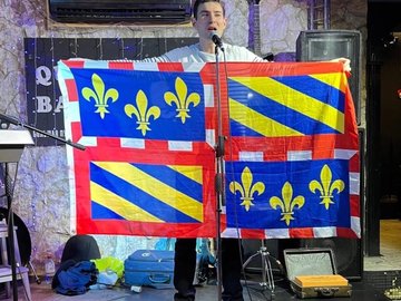 Maison France. Stand-up