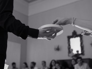 Отключите человека