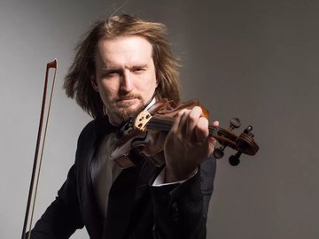 Virtuoso: приношение Паганини в ауре 1000 свечей