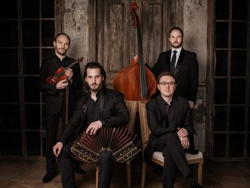 Solo Tango Orquesta представляет…