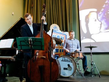 Летучий корабль. Музыкальная сказка с песочной анимацией