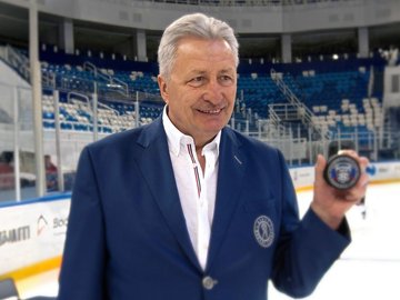 Александр Якушев