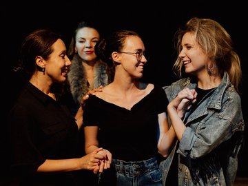 Белый цветок