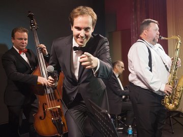 Алекс Абра. Хиты Фрэнка Синатры