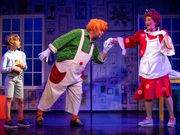 Малыш и Карлсон