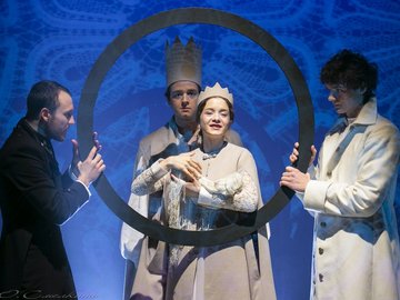 Сказка о мёртвой царевне и о семи богатырях