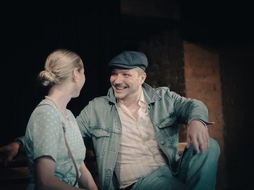 Дура ненормальная