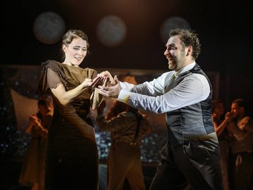 Танго, упавшее в небо