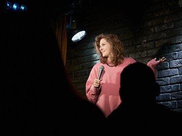 Вечера комедии