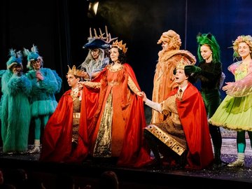 Тайна старого шкафа