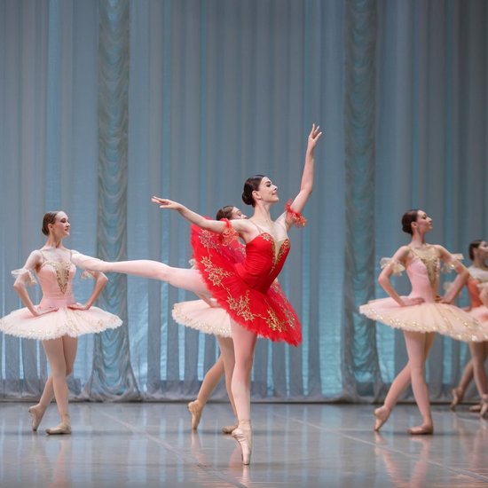 Здесь зажигают звёзды