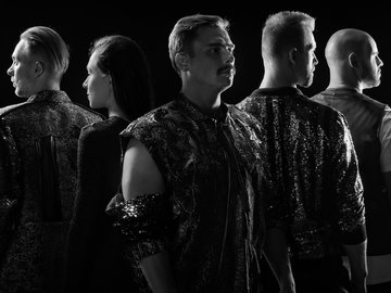 One Vision. Мировые хиты Queen