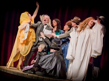 Кто автор этого безобразия?