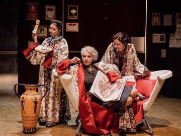 Женщины Лазаря