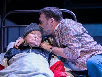 Как Зоя гусей кормила