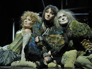 Безум­ная из Шайо