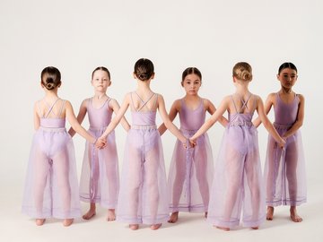 Contemporary. Нам 5 лет