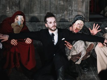 Женщина-змея