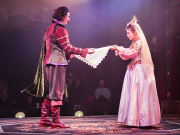 Безумные влюблённые