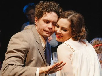 Муж и жена снимут комнату