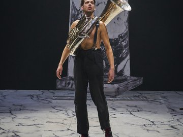 Самоубийца