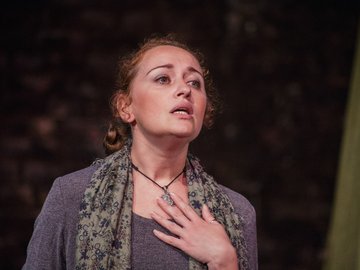 А я была его женой...