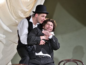 Плутни Скапена