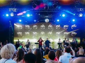 Диско на крыше с симфоническим оркестром