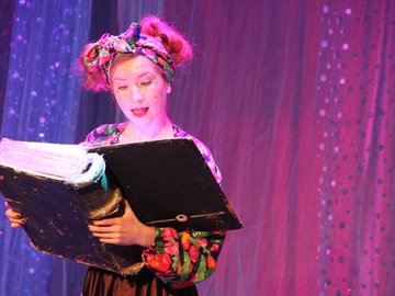 Маленькая Баба-Яга