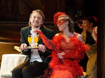 Летучая мышь