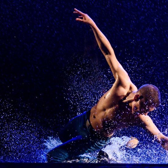 Шоу под дождём V. Признание в любви