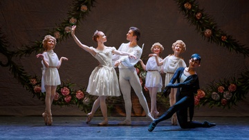 Дюймовочка