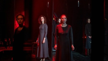 Три сестры. Игра в солдатики