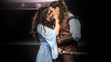 Легенда о Берене и Лютиень: Лэ о Лэйтиан