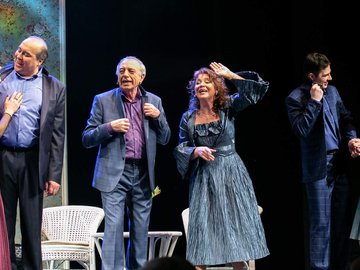 О любви немало песен сложено…