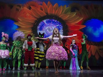 Алиса в стране чудес