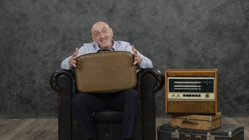 Иногда нам снятся старые собаки