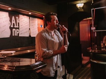 Самая красивая девушка в городе