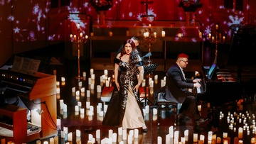 Орган при свечах