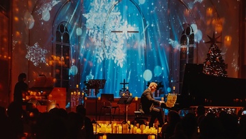 Чайковский при свечах