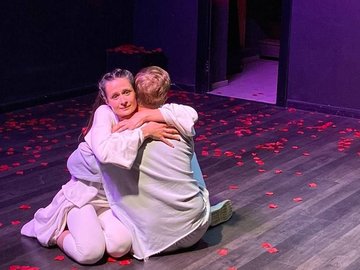 Антигона не может больше жить