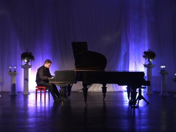 Антон Самсонов. Бетховен. Странник во Вселенной