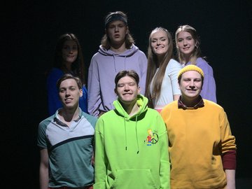 И мы смеёмся