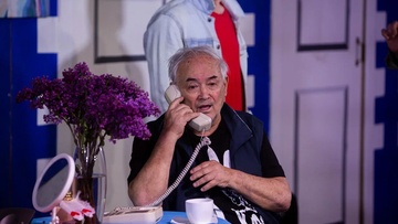 Папа в паутине